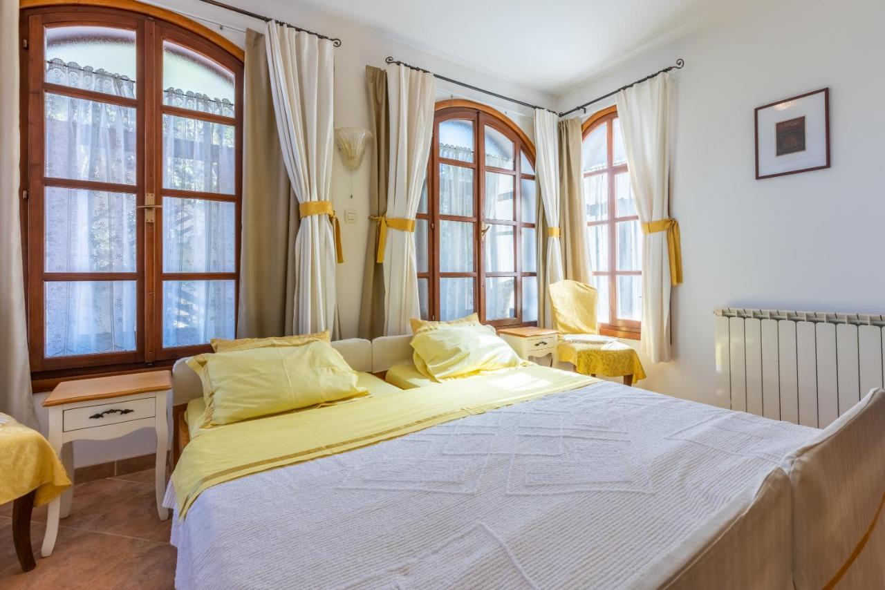 Apartments Villa Mavero Banjole Exteriér fotografie