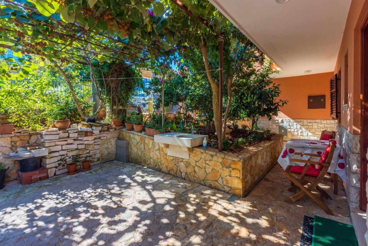 Apartments Villa Mavero Banjole Exteriér fotografie