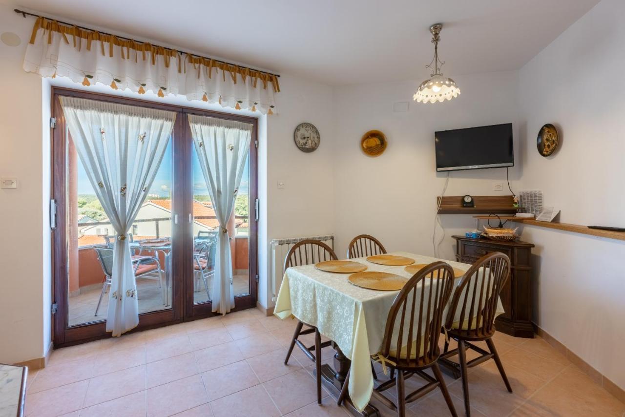 Apartments Villa Mavero Banjole Exteriér fotografie