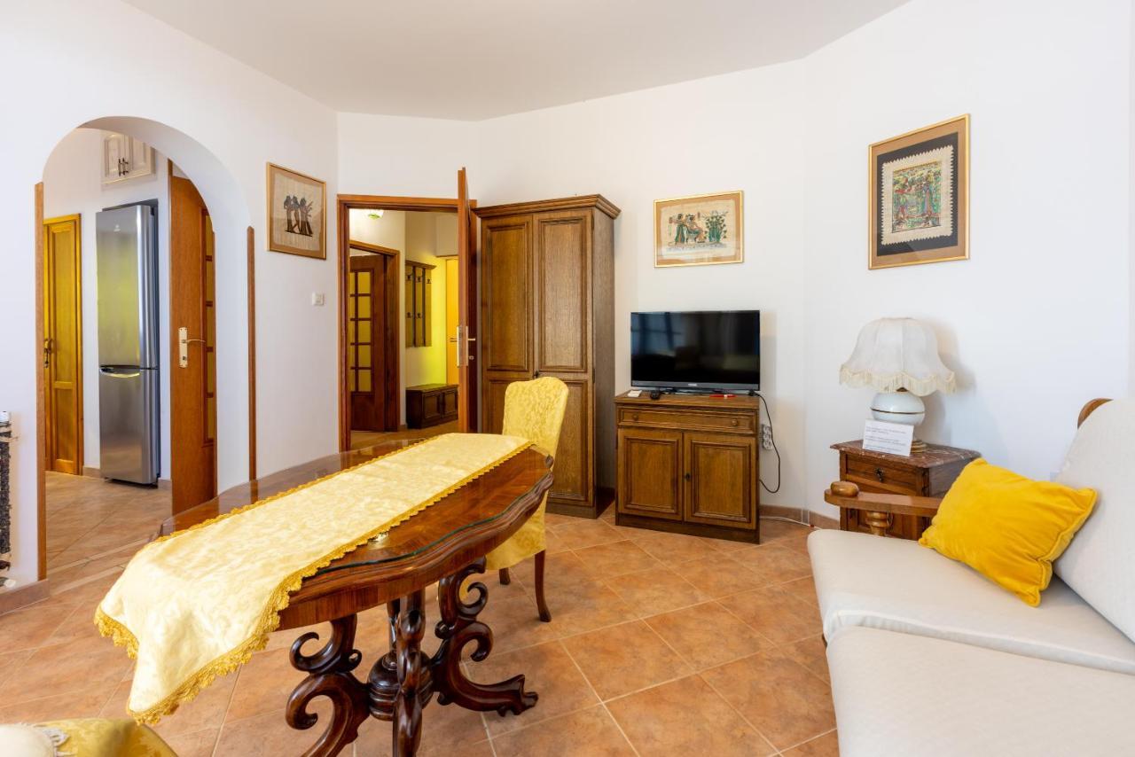 Apartments Villa Mavero Banjole Exteriér fotografie