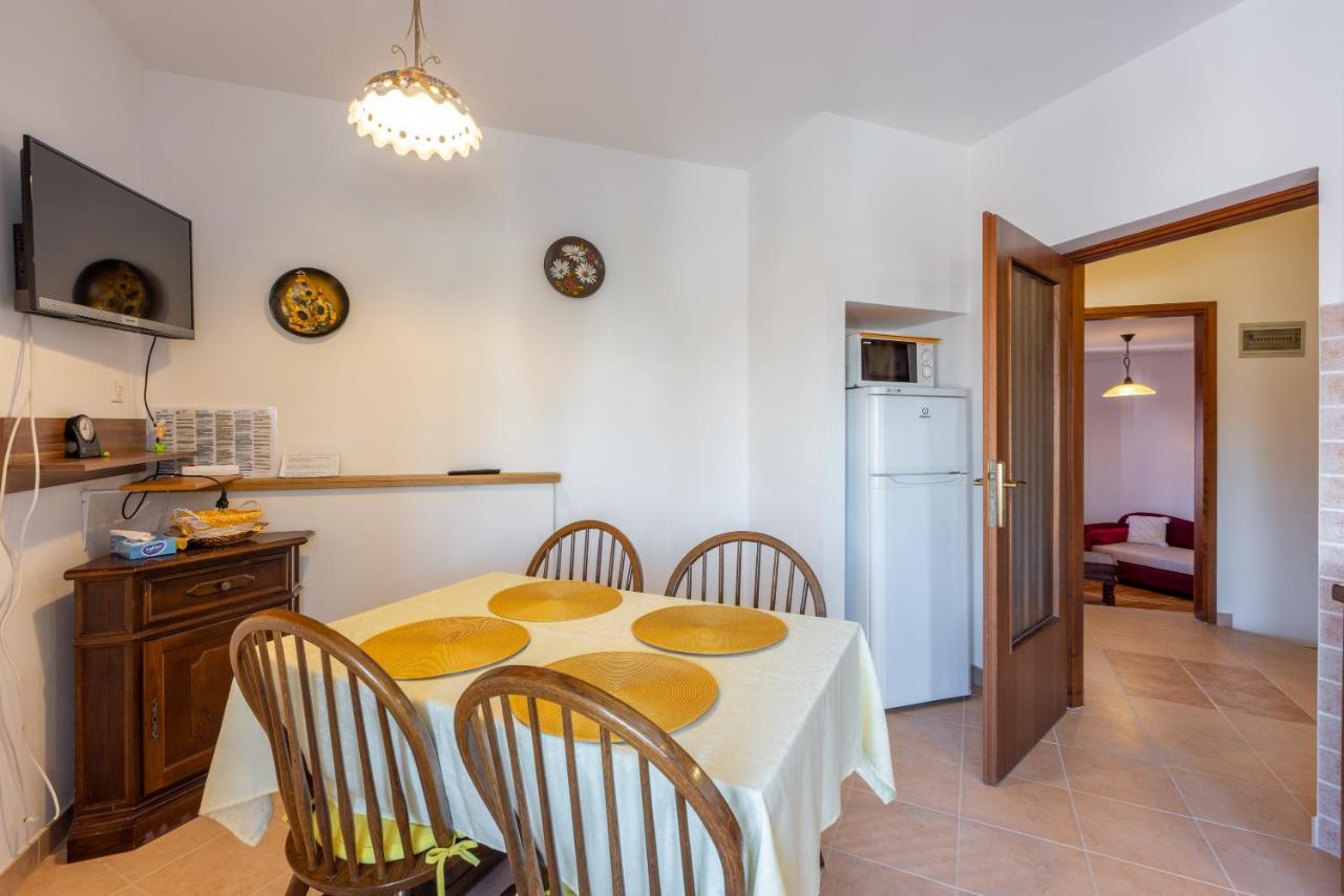 Apartments Villa Mavero Banjole Exteriér fotografie