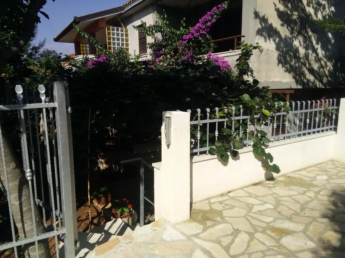 Apartments Villa Mavero Banjole Exteriér fotografie