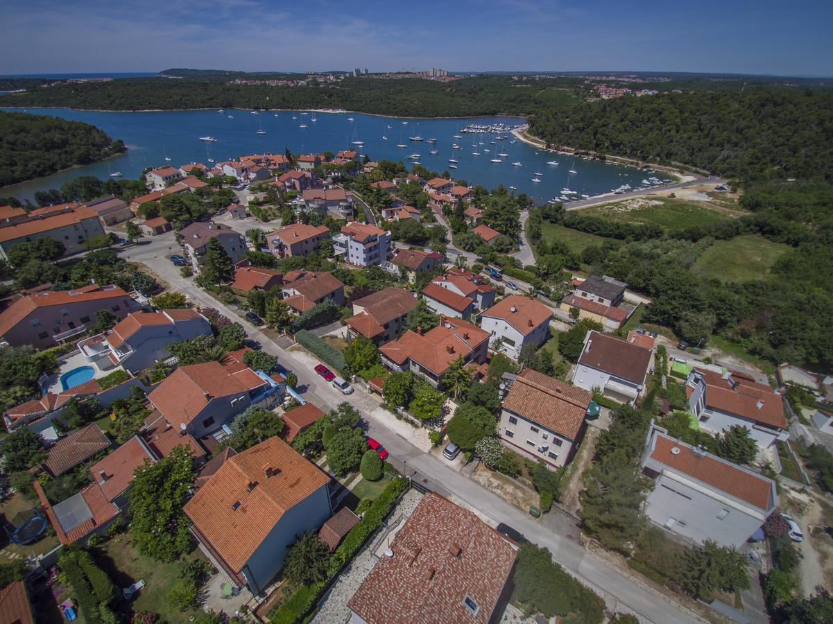 Apartments Villa Mavero Banjole Exteriér fotografie